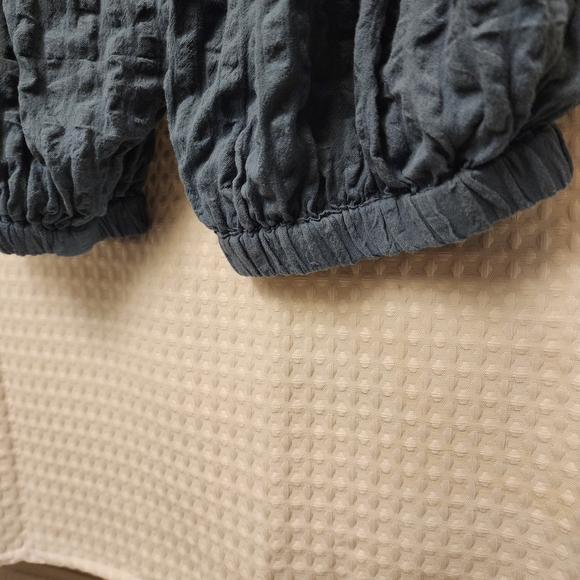 Free People Indigo Textured Jumpsuit Excellent Condition Large - Picture 5 of 8